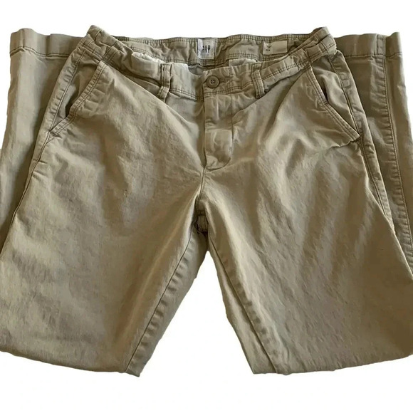Slim size 30x 30. Preloved. - Picture 1 of 4